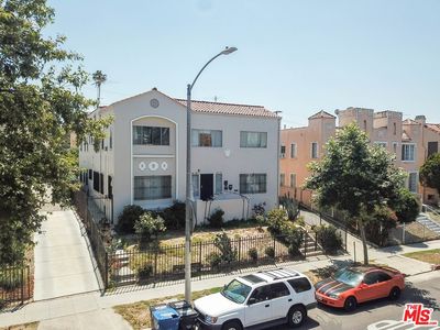 120 S Kenmore Ave, Los Angeles, CA, 90004