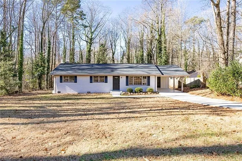 Fully Remodeled 3BR/2BA Home in Acworth, Etowah High District, $2,150/Month — Photo 2