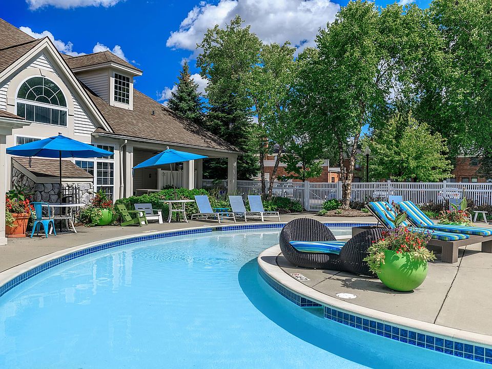 Huntington Parc Townhomes Apartment Rentals Oak Park, MI Zillow