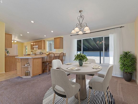 5th image of 1949 SE Palmquist Rd Unit 73