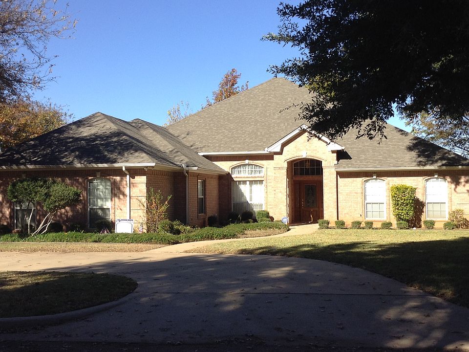 1st image of 113 Garland Dr