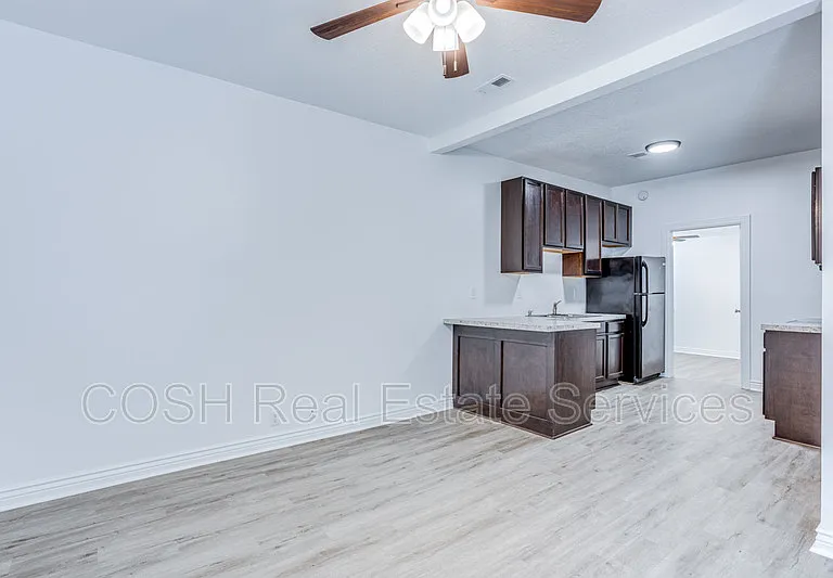 1537 S Water St #4 — Photo 6