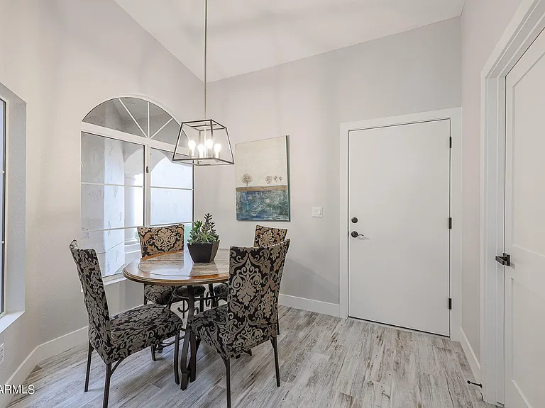 8941 E Maple Dr — Photo 38
