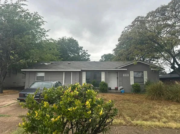 1521 E Red Bird Ln, Dallas, TX 75241