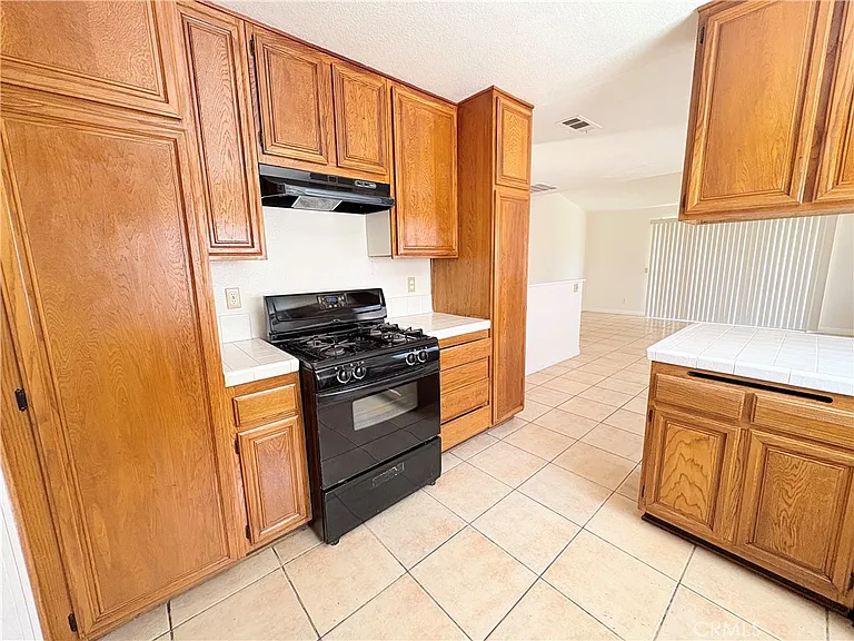 23214 Sonnet Dr — Photo 6