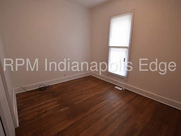 5th image of 423 W Washington St