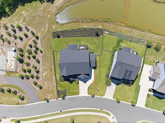 4th image of 105 River Ledge Dr