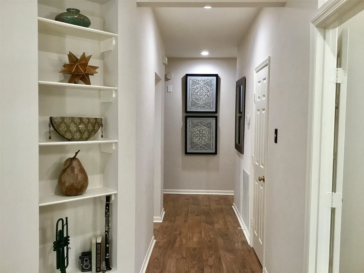 2 bed, 2.0 bath, 1616 sqft, $2,850 — Photo 3