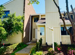 13386 Hungerford Pl, Herndon, VA 20170