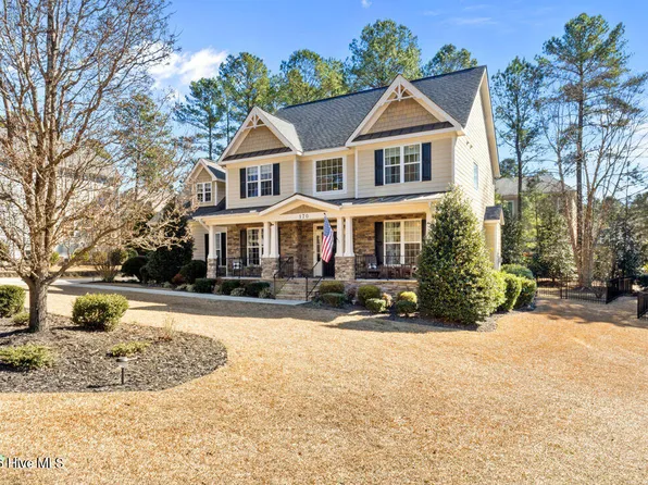 170 Valley Pines Circle, Spring Lake, NC 28390
