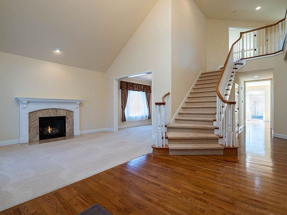 2nd image of 23829 SE 2nd Pl