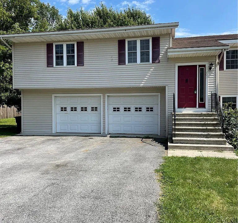 203 Woolsey St