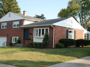 213 Quaker Ridge Rd, Lutherville, MD 21093