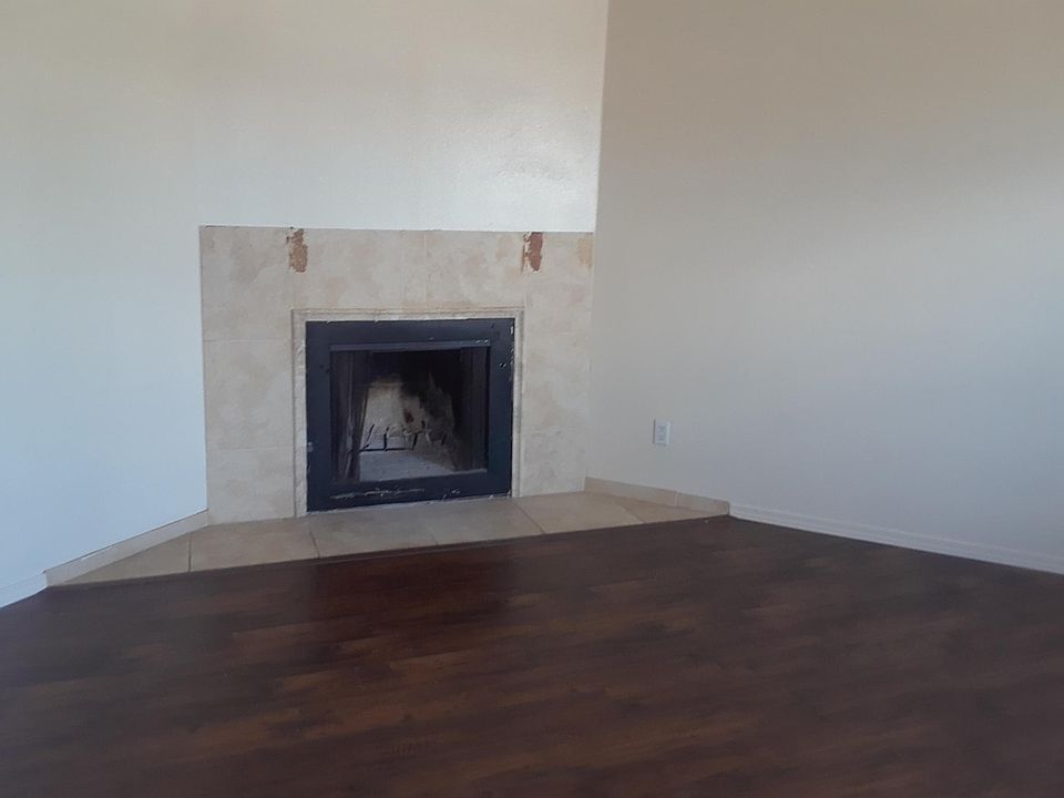 1st image of 133 Altez St NE APT 4