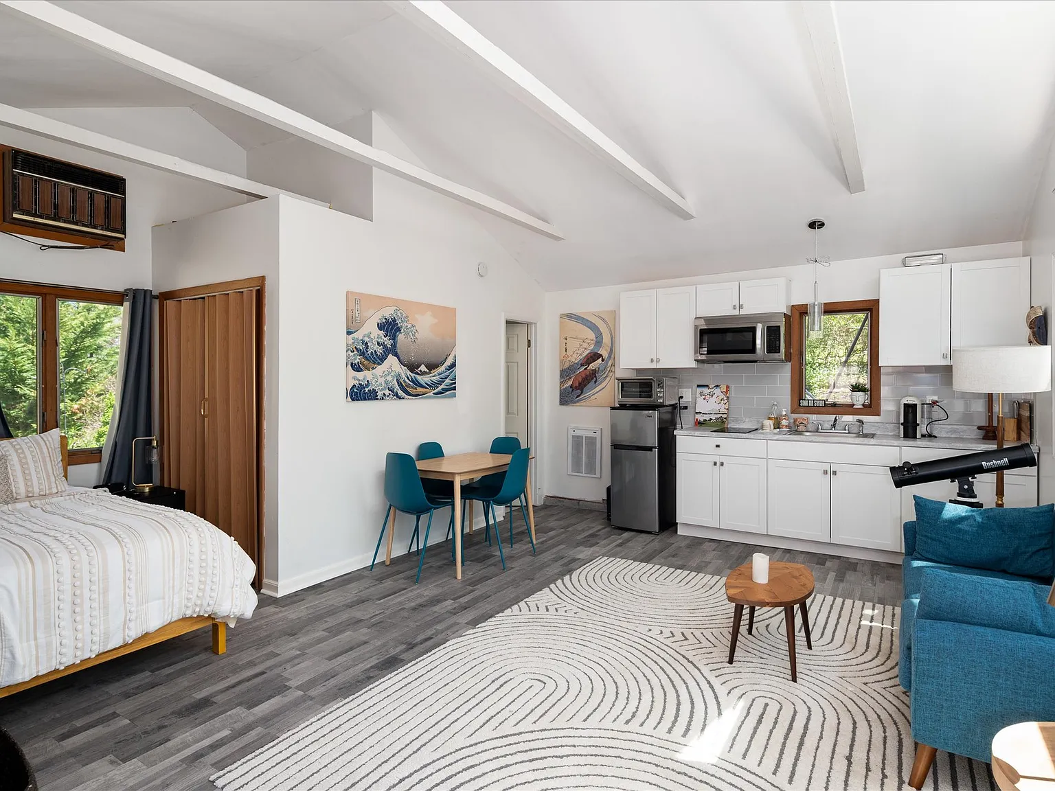 Studio, 385 sqft, $1,600 — Photo 2