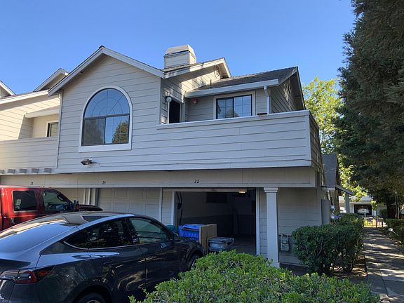 2nd image of 22-22 Golden Gate Cir