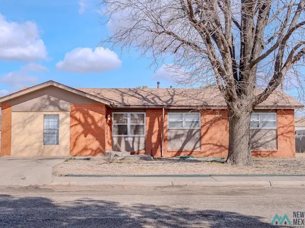 720 W 15th Ln, Portales, NM 88130