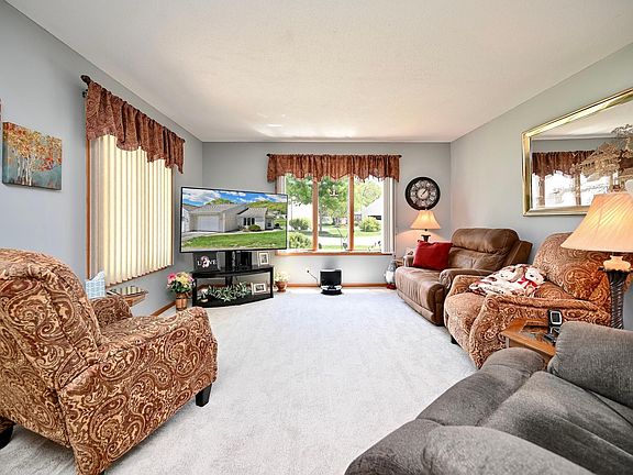 4th image of 88 Valley Trail Dr