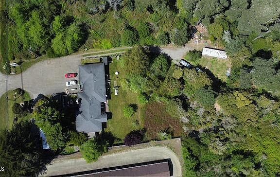 4th image of 17801 N Highway 1