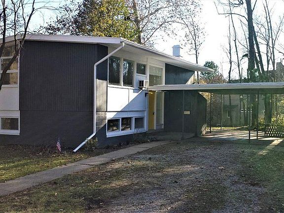 2nd image of 1803 Fair St #2