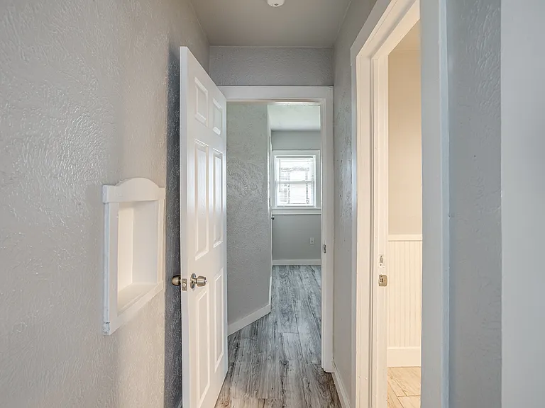 105 S K Ave — Photo 19