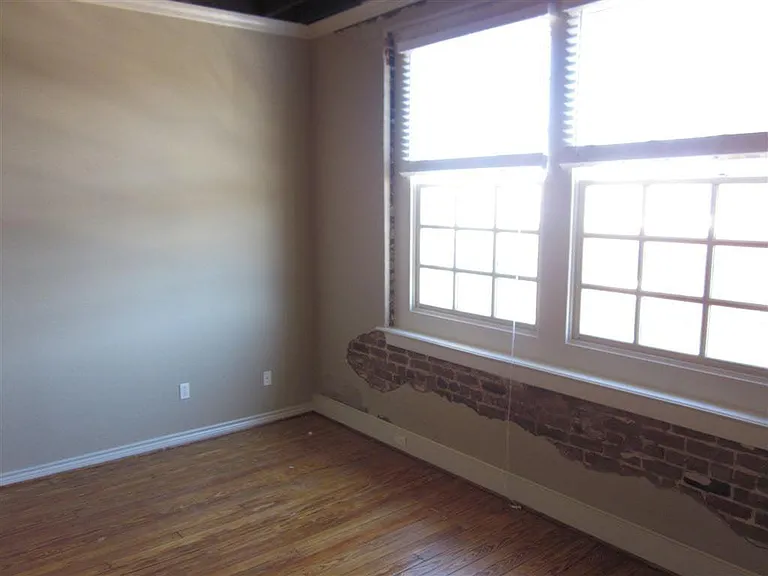 208 N Bryan Ave #21 — Photo 8