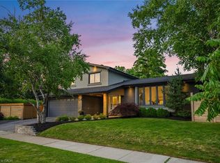134 Fairwood Pl W, Burlington, ON L7T4B6