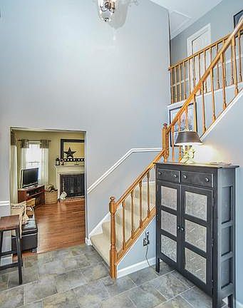 4th image of 5813 Robins Nest Ln