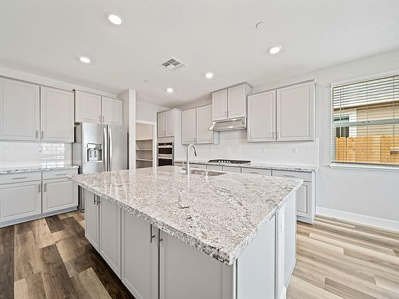 4th image of 2080 Rustic Oak Lane