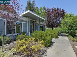 3333 Tice Creek Dr APT 4, Walnut Creek, CA 94595