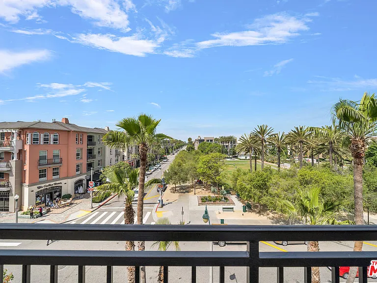 6020 Seabluff Dr #438 — Photo 9