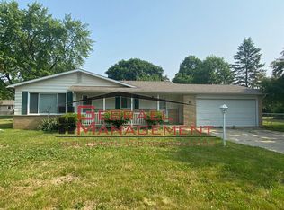 4447 Thorntree Dr, Burton, MI 48509