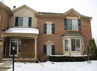 496 Sheffield Ct, Canton, MI 48188
