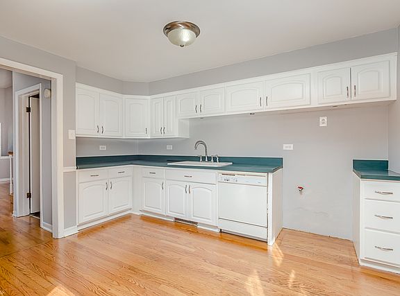 4th image of 10509 S Kildare Ave
