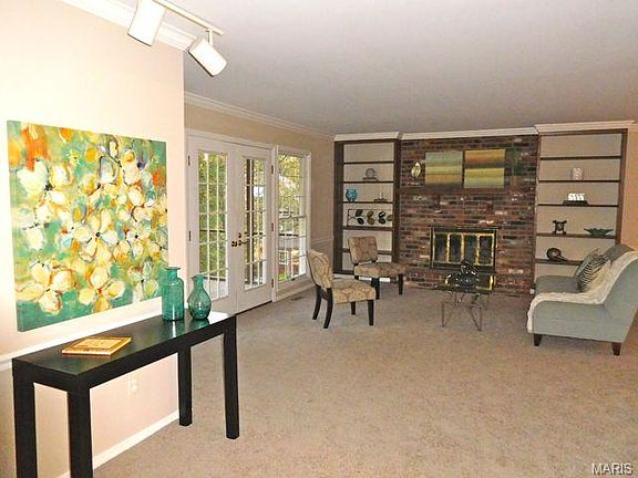 4th image of 1208 De Noailles Dr
