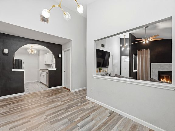3rd image of 4815 Quicksilver Blvd