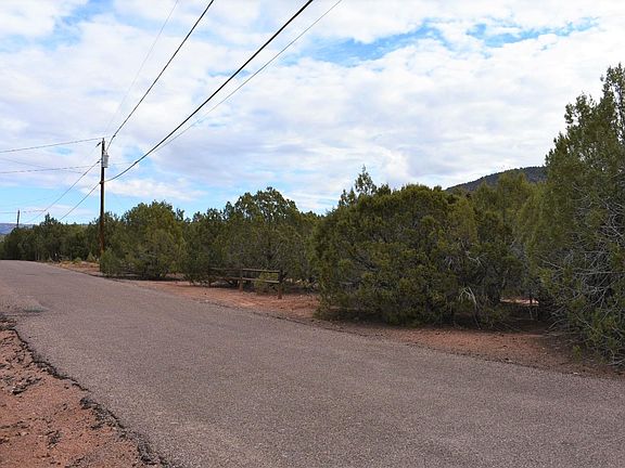 5th image of 1087 S Palomino Cir