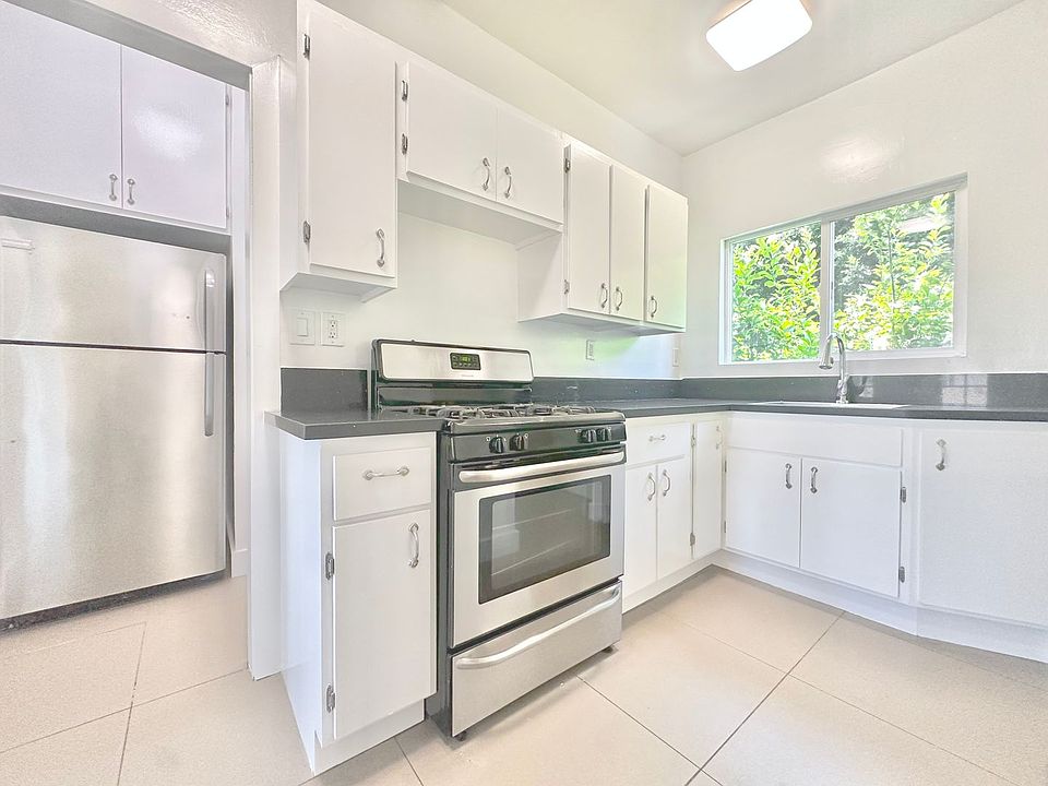 1st image of 1301 N Stanley Ave #1305-1/2
