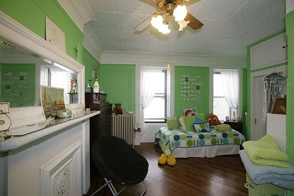 Sold by Garfield Realty  | media 4