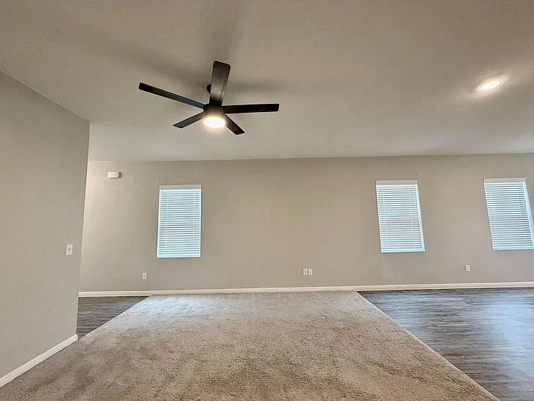 19505 Cloudy Bay Dr — Photo 5