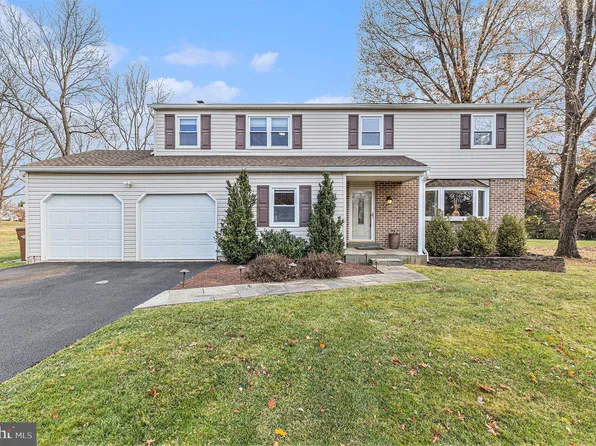 1023 Hartranft Ave, Fort Washington, PA 19034