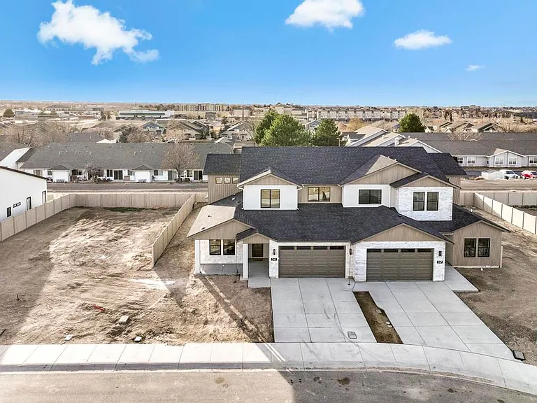 541 Canyon Falls Dr — Photo 51