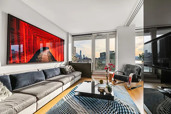 Sold by Compass | media 10