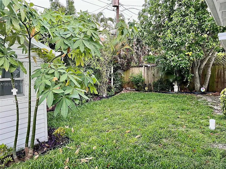 5300 NW 1st Ave — Photo 32