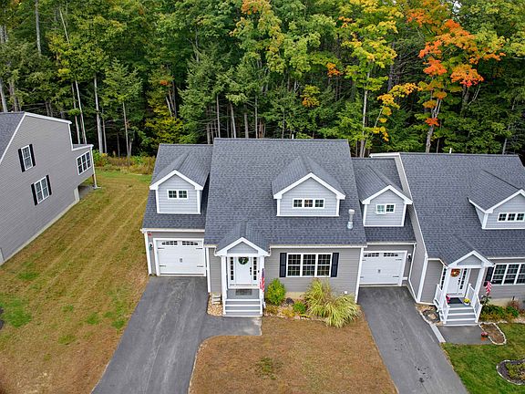 3rd image of 35 Brook Hill #3