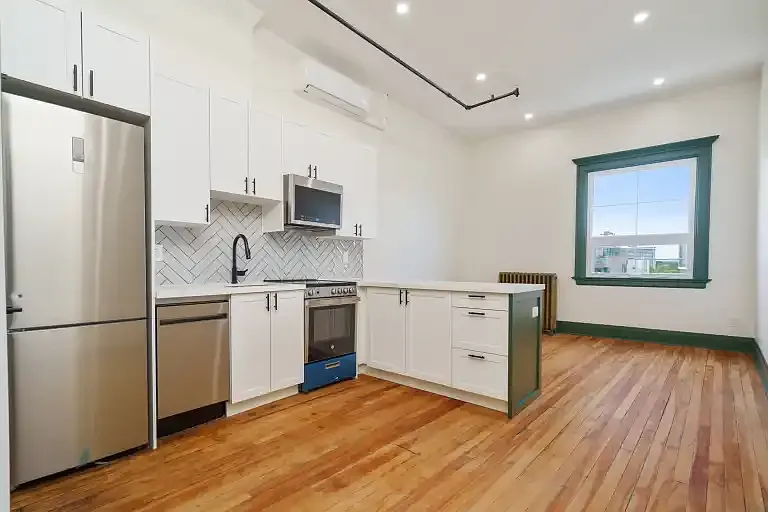 Studio, 1.0 bath, 345 sqft, $1,450 — Photo 1
