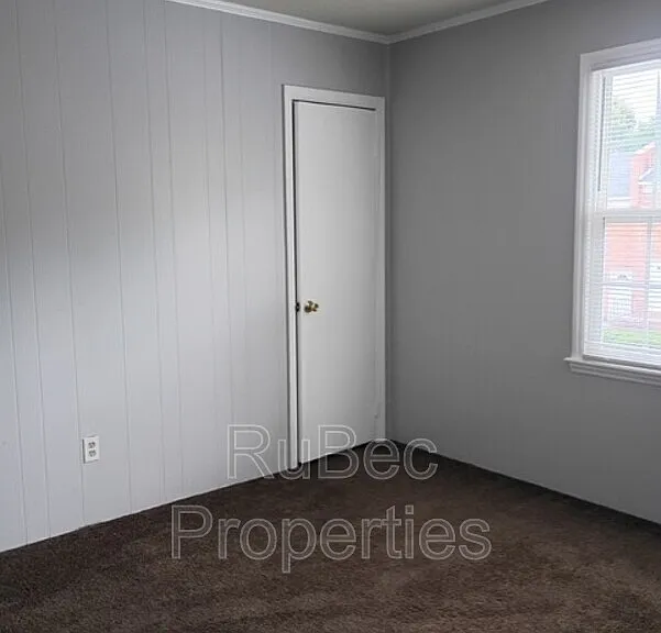 913 Nottingham Dr #33 — Photo 11