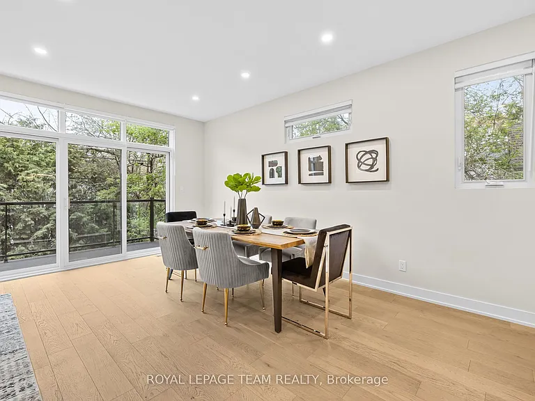 498 Wentworth Ave — Photo 11