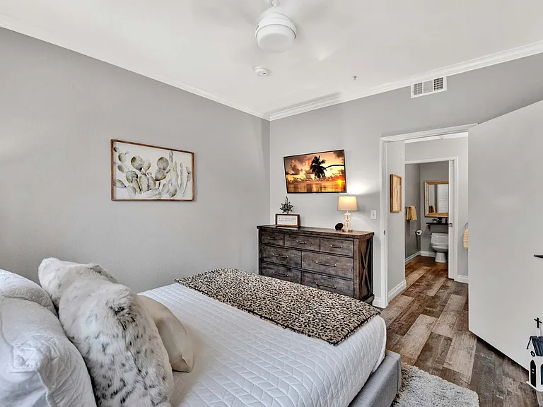 13133 Le Parc #601 — Photo 22