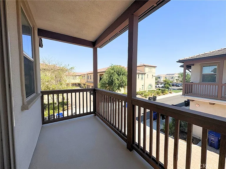 2848 E Berry Loop Privado — Photo 8